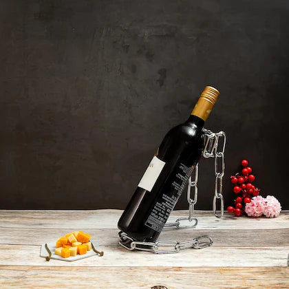 Chain Reaction | Iron Chain Bottle Holder